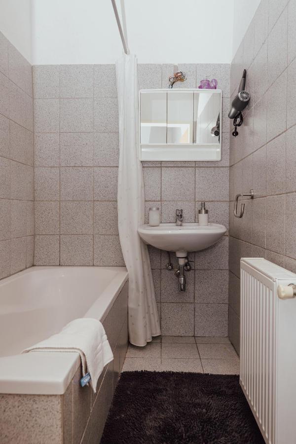 Ruhiges Terrassen Apartment Vienna Luaran gambar